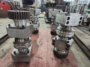 Cold rolling mill accessories roll assembly