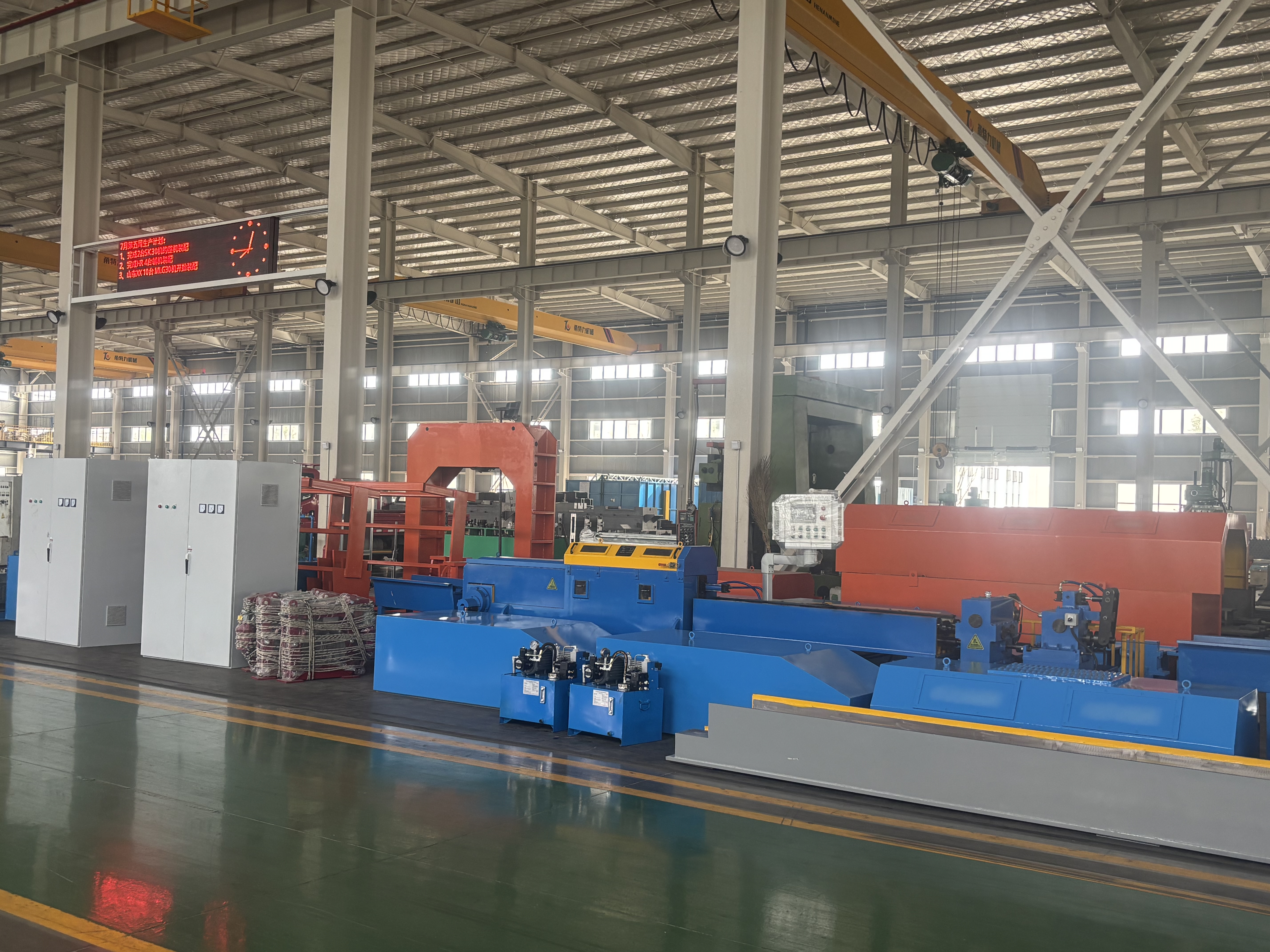 Company Specializing In high power steel pipe machine Production Of Pipe Equipment
